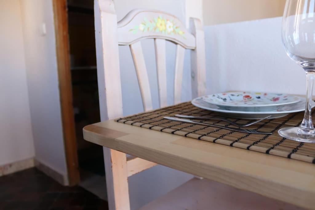 Private Apartment - The Lover'S Nest - Apt Privado Granada Buitenkant foto