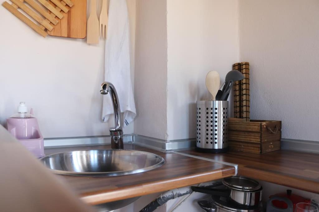 Private Apartment - The Lover'S Nest - Apt Privado Granada Buitenkant foto